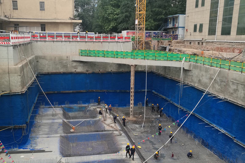 西成鐵路客運專線調度所擴建工程基坑支護設計、降水及檢測工程獲得省級二等獎（基坑深度13-14米，降水深度6.3米）